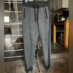 Lululemon high rise, slim fit joggers